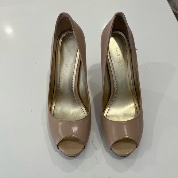 Nine West beige leather heels - Picture 2 of 14